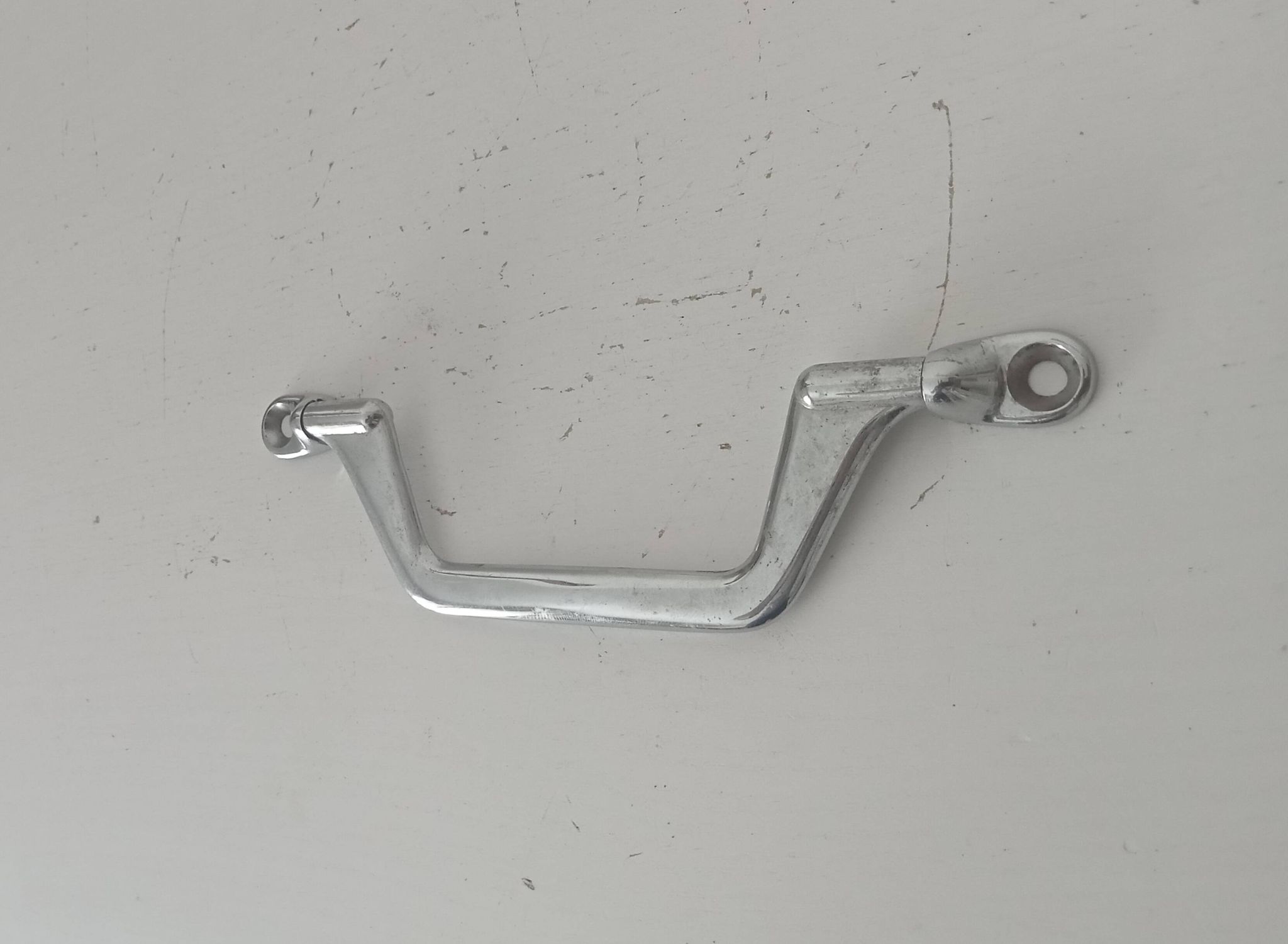 Poignée de meuble vintage chrome années 60