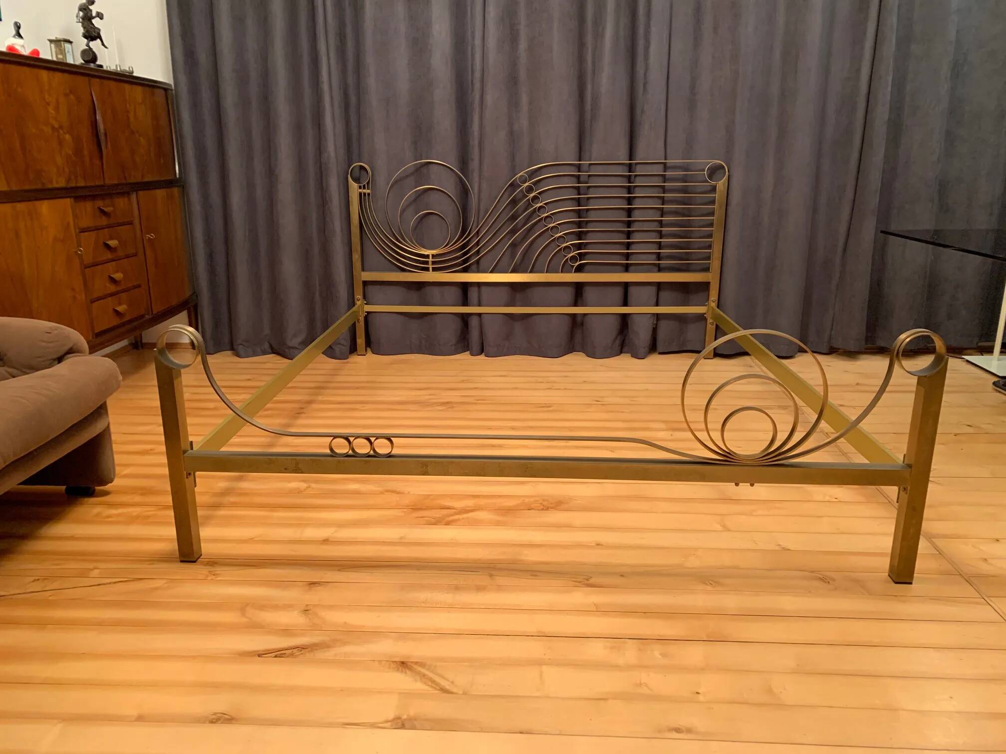 Double bed from the 1970s