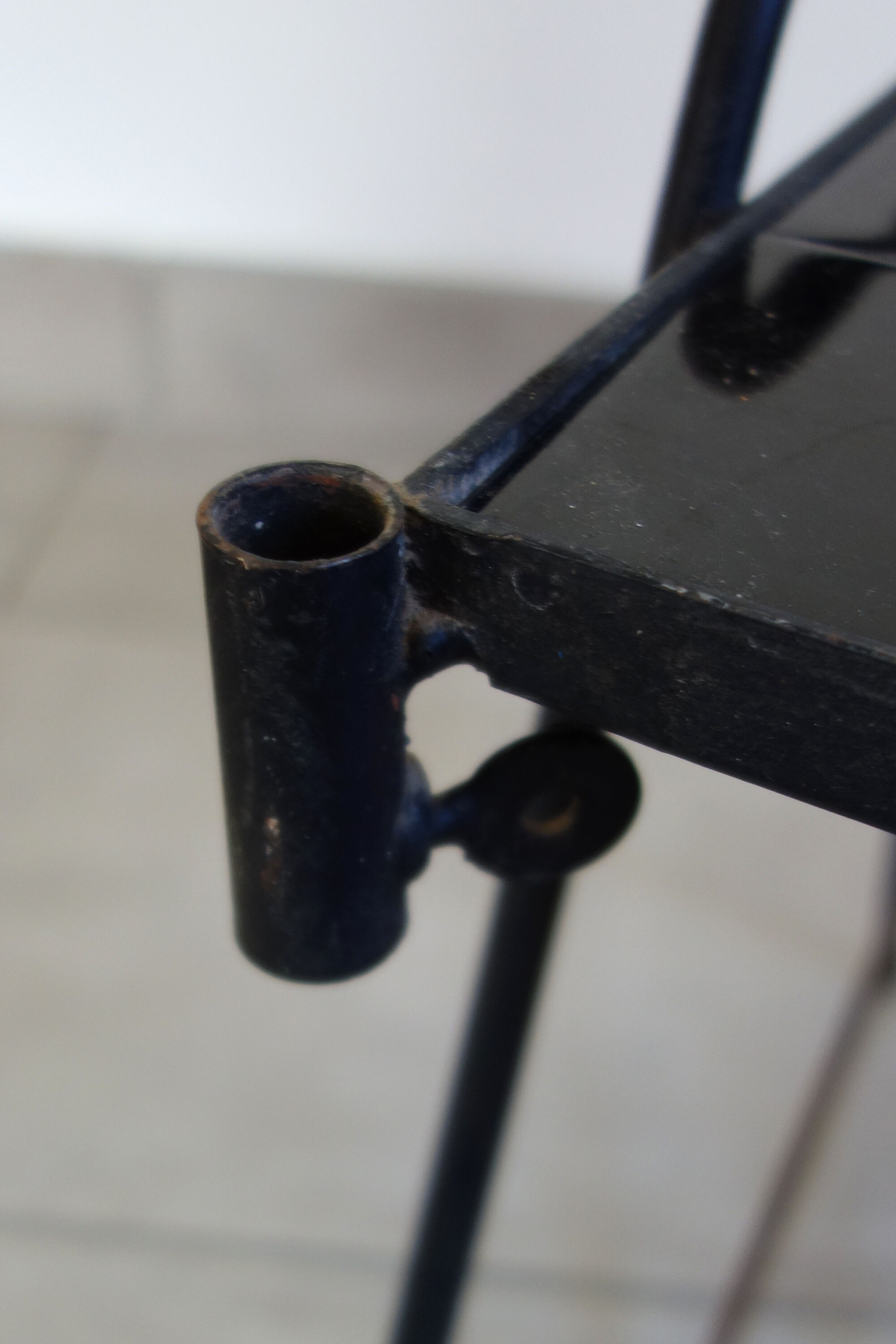 Vintage magazine door service