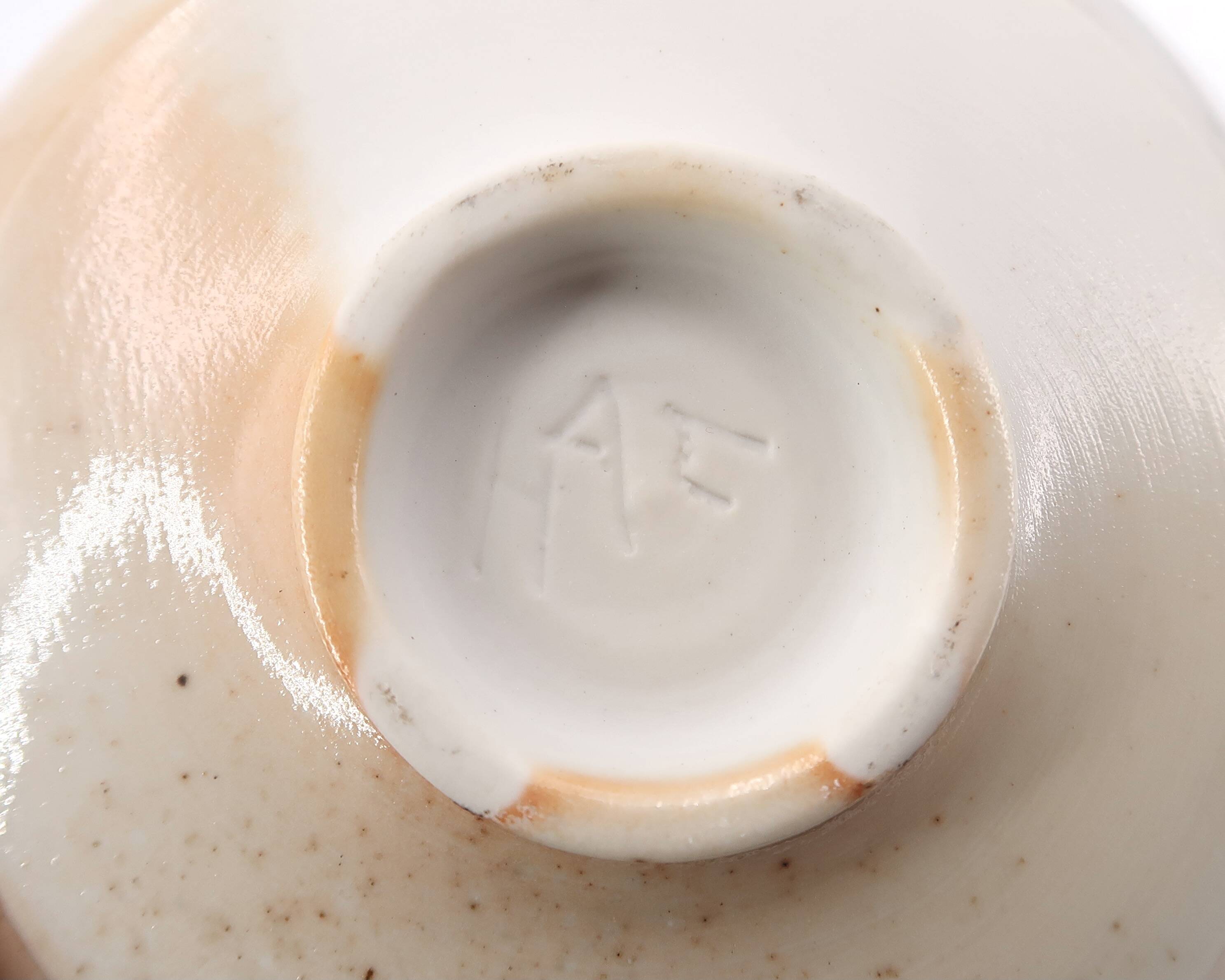 Isabelle Daucourt porcelain art pocket emptier