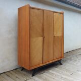 Compass foot cabinet