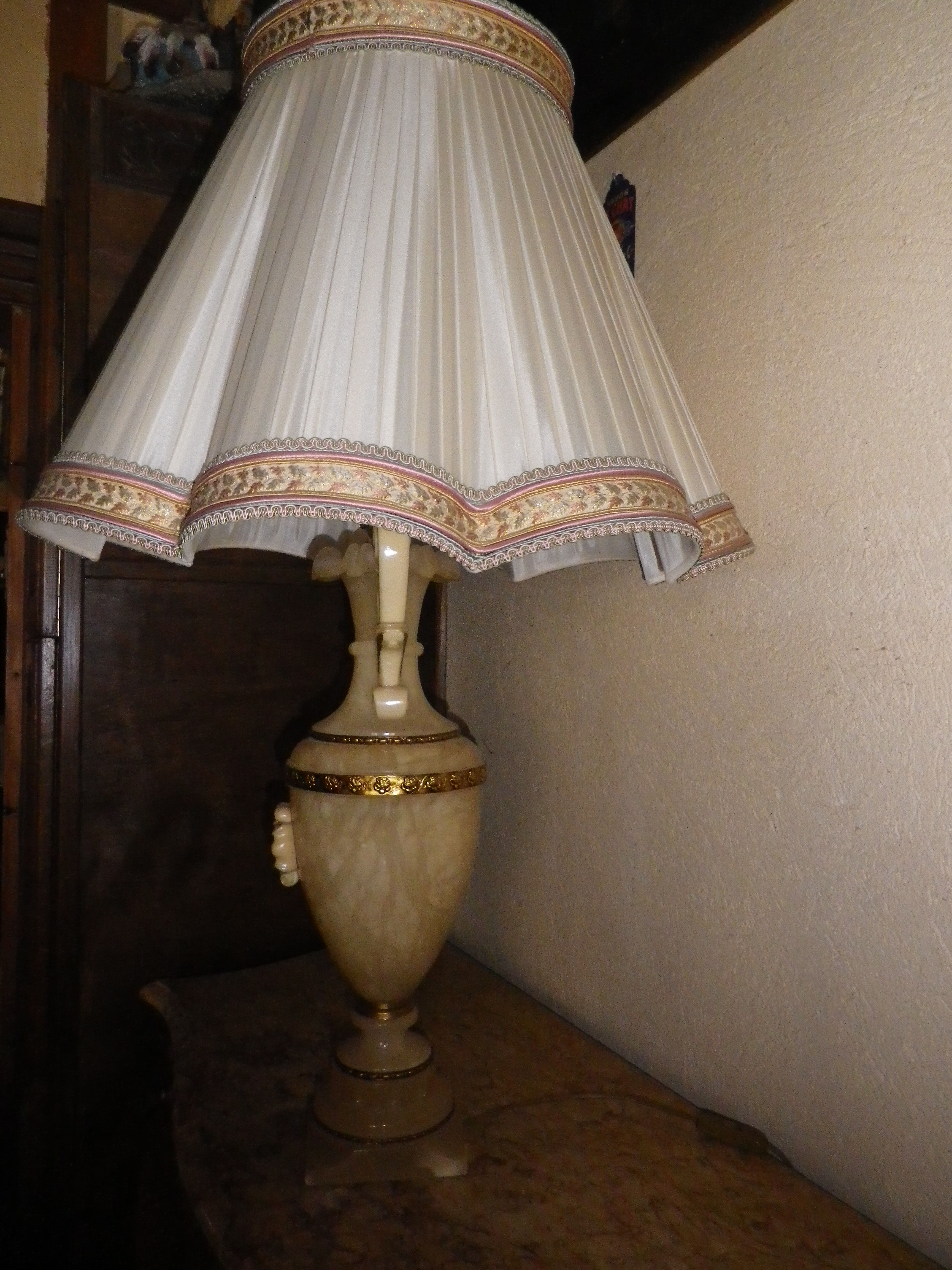 Large model alabaster lamp
