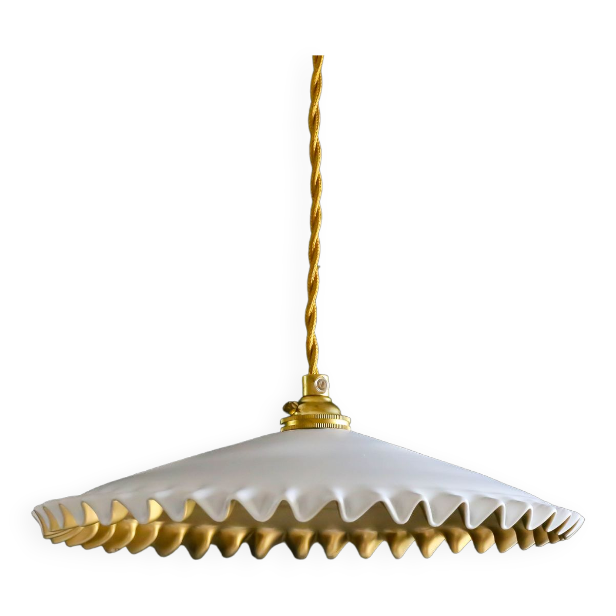 Pendant lamp in opaline