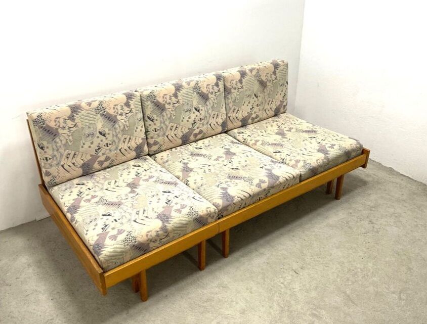 Jiràk sofa bed by TATRA to Renovate, Czech Vintage 1960s
