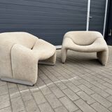 2x Artifort Groovy F598 Pierre Paulin, Pierre Frey: Chenille Igor (Sable)