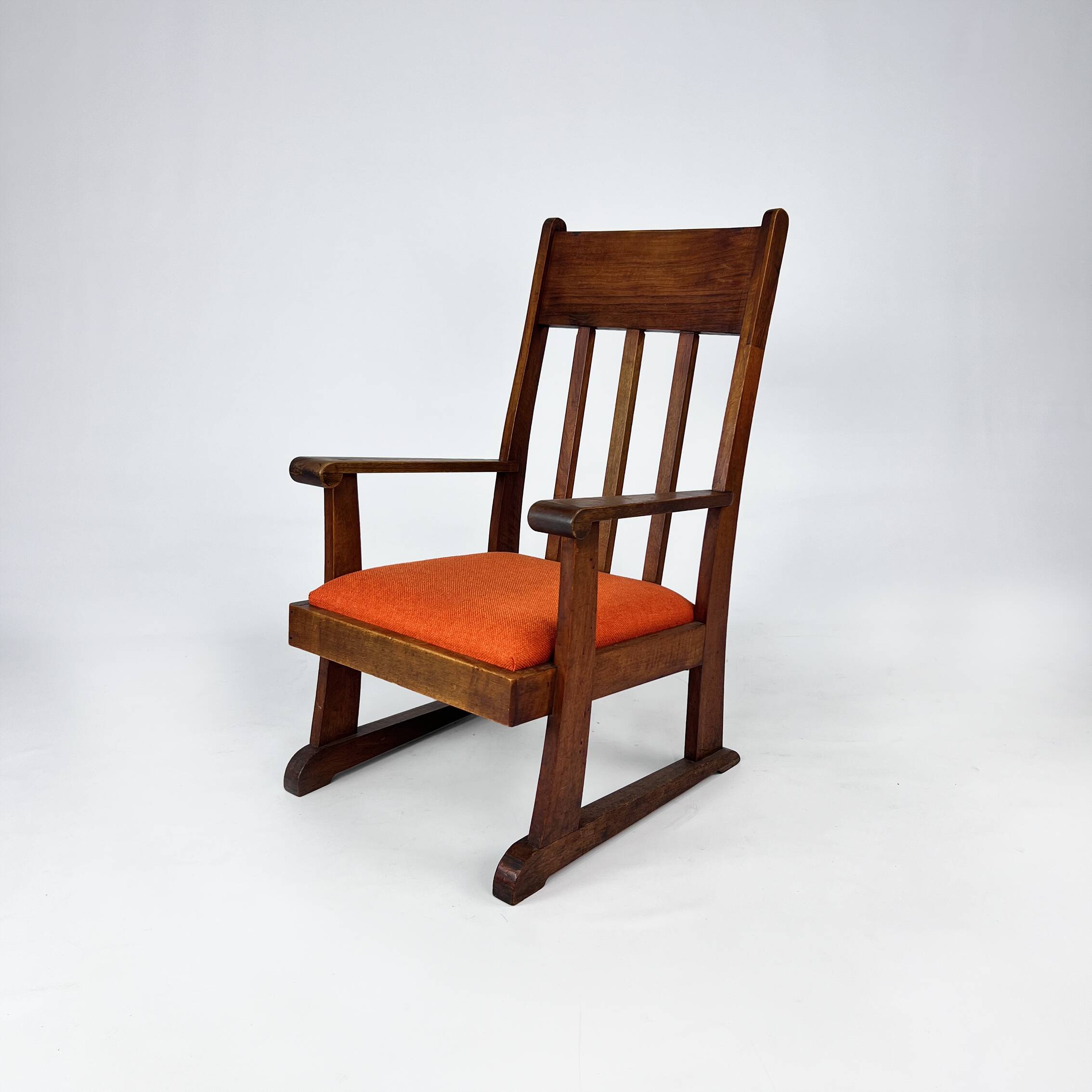 Dutch modernist oak armchair, 1920s