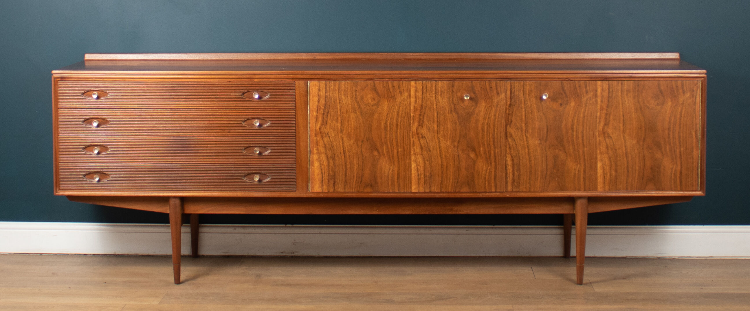 Enfilade ar Robert Heritage