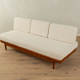 1950s sofa by Knoll Antimott