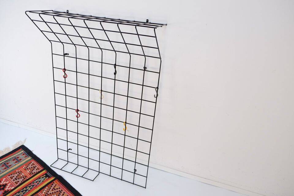 Fichtel string cabinet in retro vintage style from the 60s-70s.