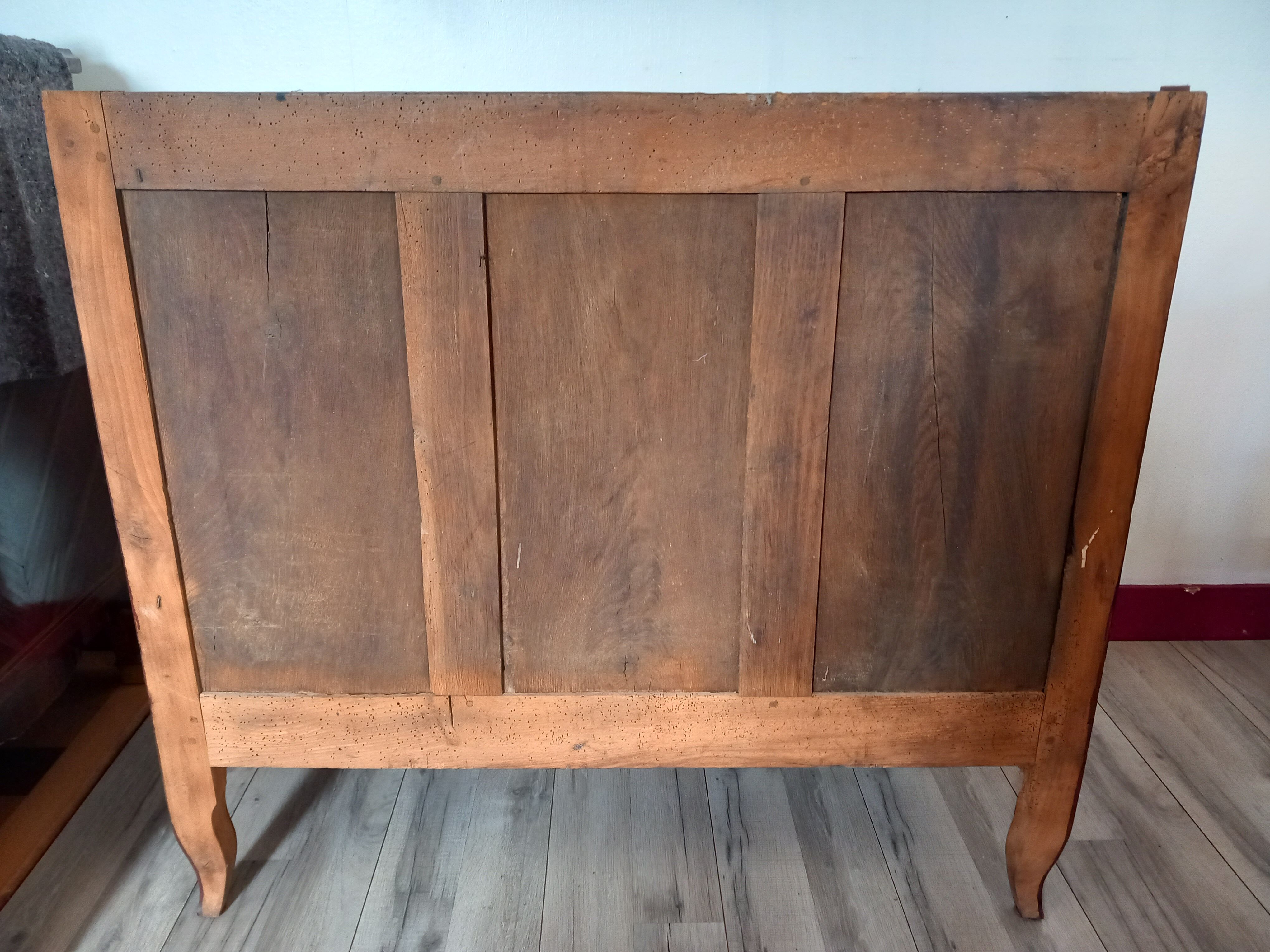 Louis XV chest of drawers