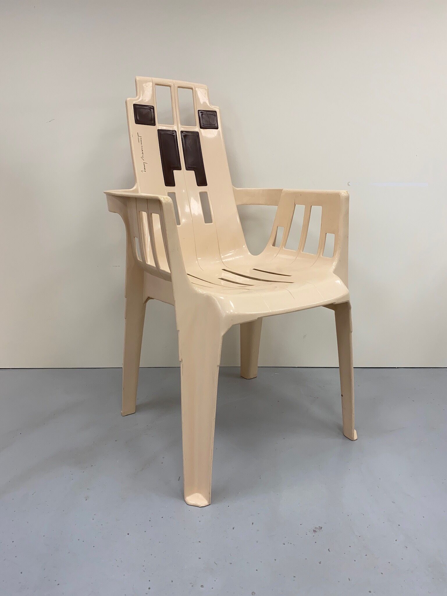 Boston chairs by Pierre Paulin for Stamp