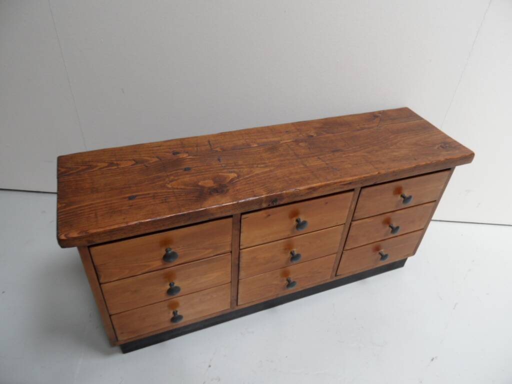 Cabinet de classement en pin vintage avec tiroirs