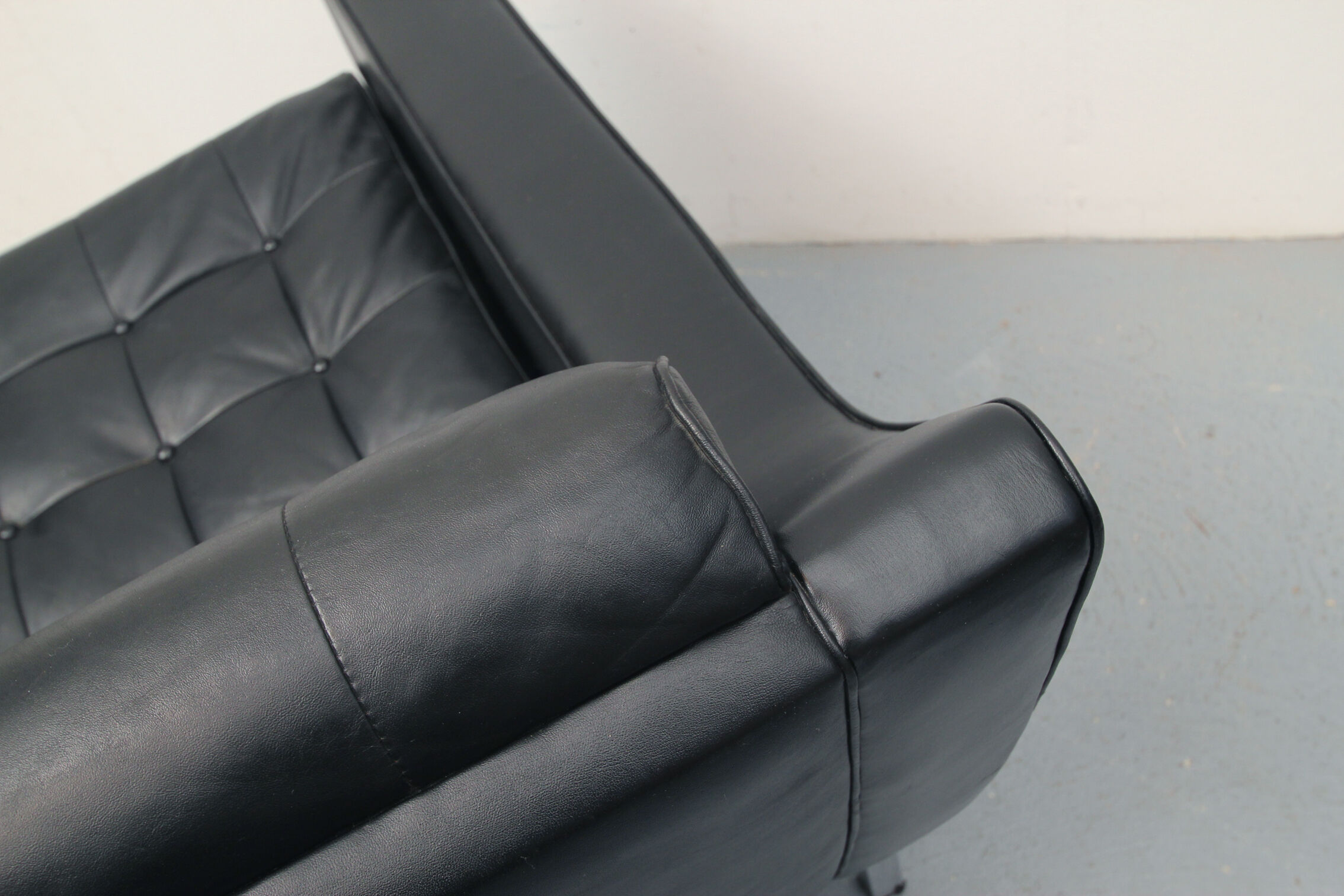 Fauteuil en cuir des années 1960 noir