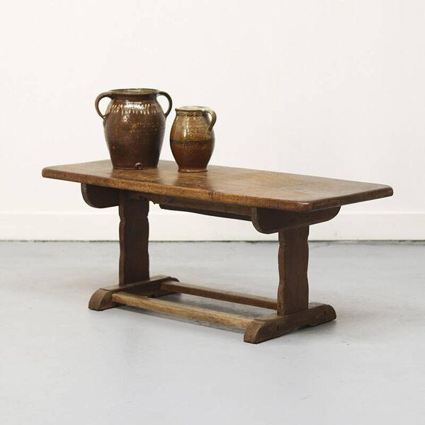 Table basse ancienne en chêne avec piètement en lin recyclé