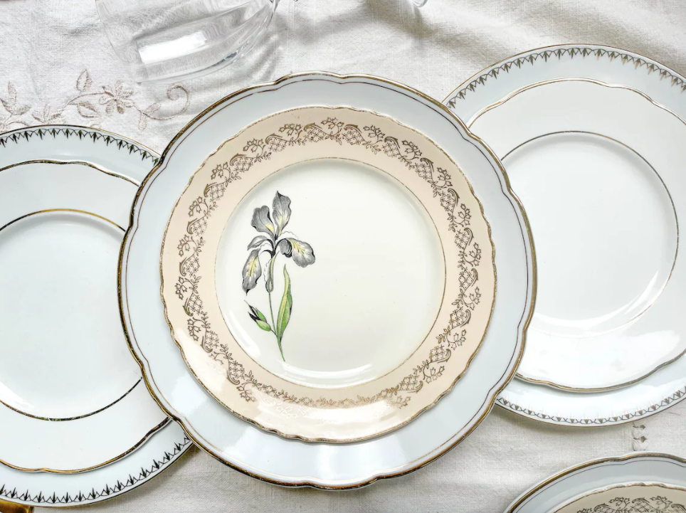 Porcelain dinner service for 6 people