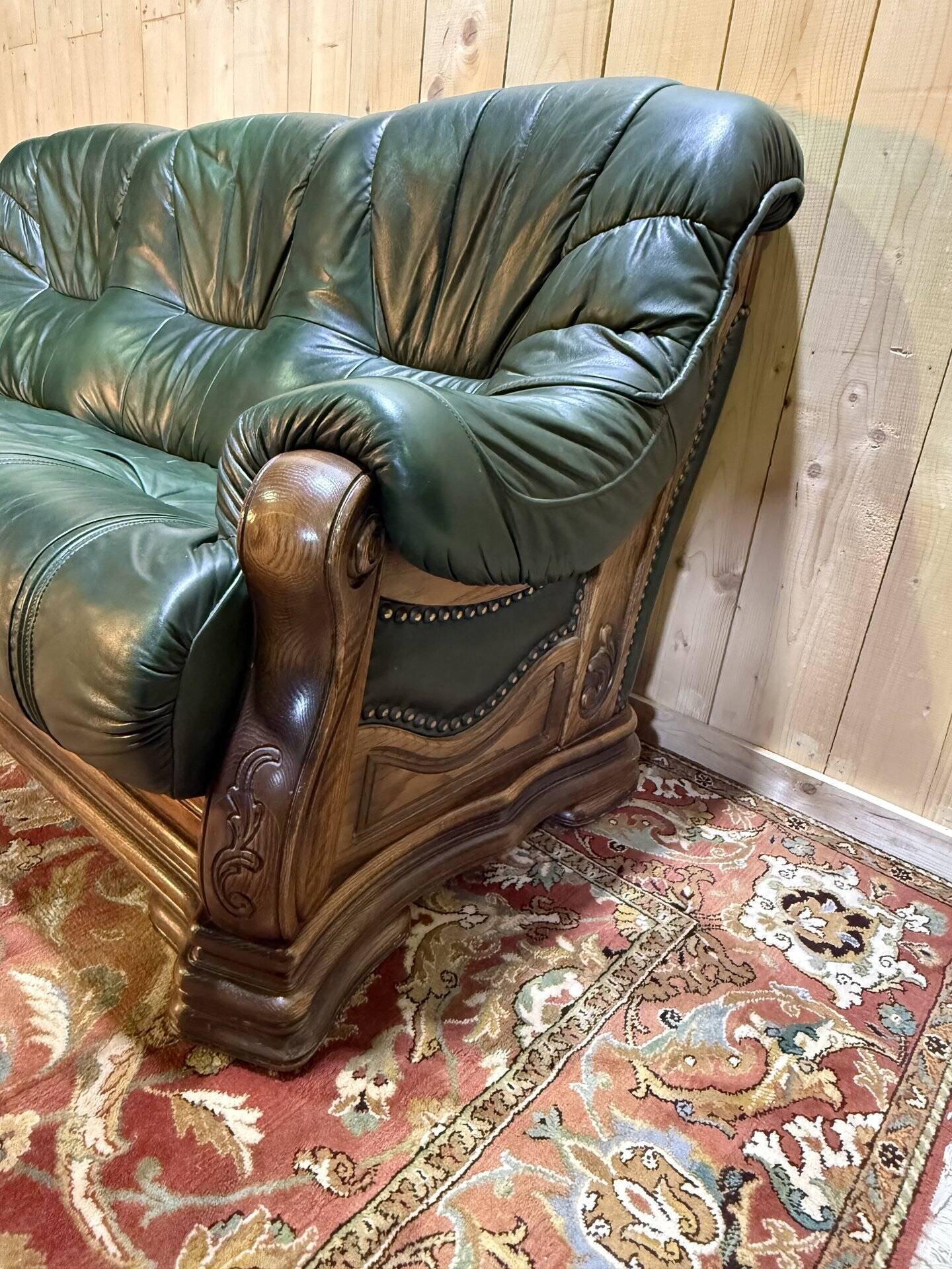 Salon canapé et deux fauteuils anglais "Oxford" en cuir et bois de chêne