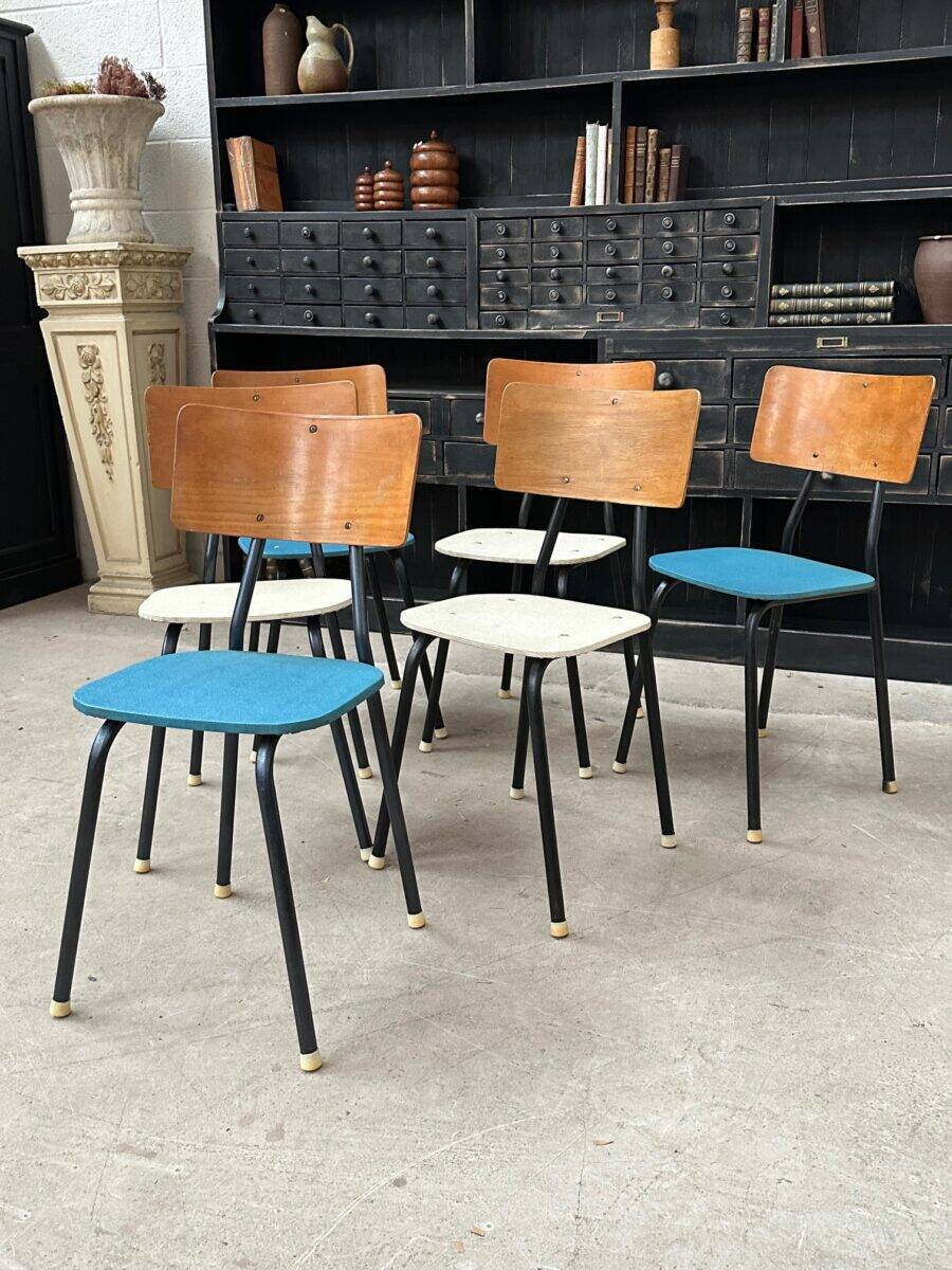 Suite de 6 chaises vintage