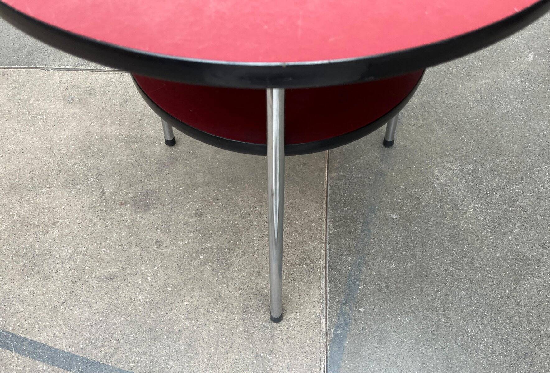 Mid-century German tubular steel table by Mauser Werke Waldeck.