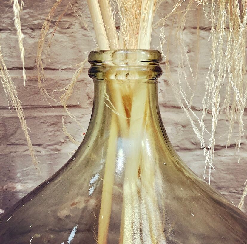 Transparent demijohn