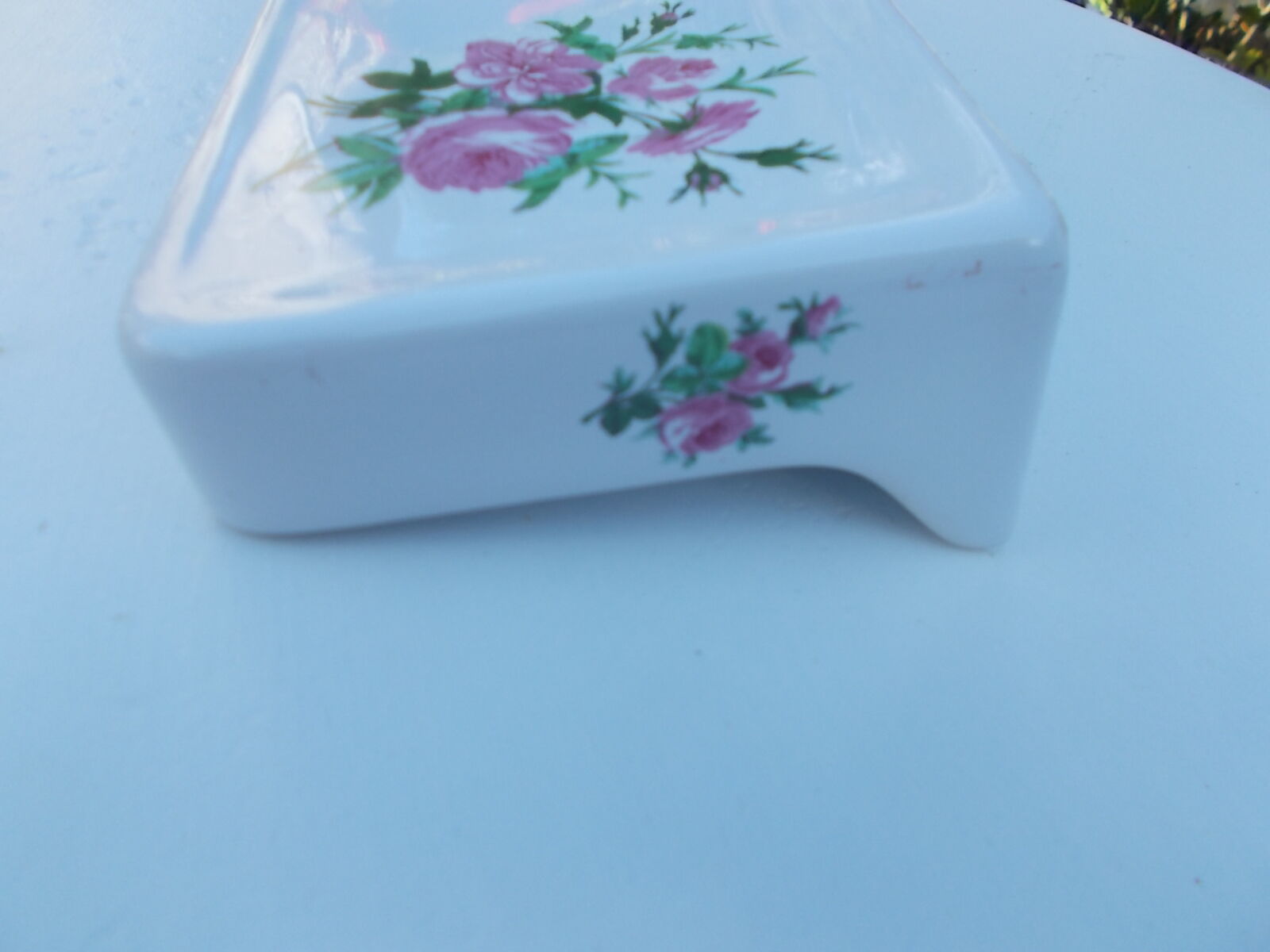 Auteuil porcelain shelf