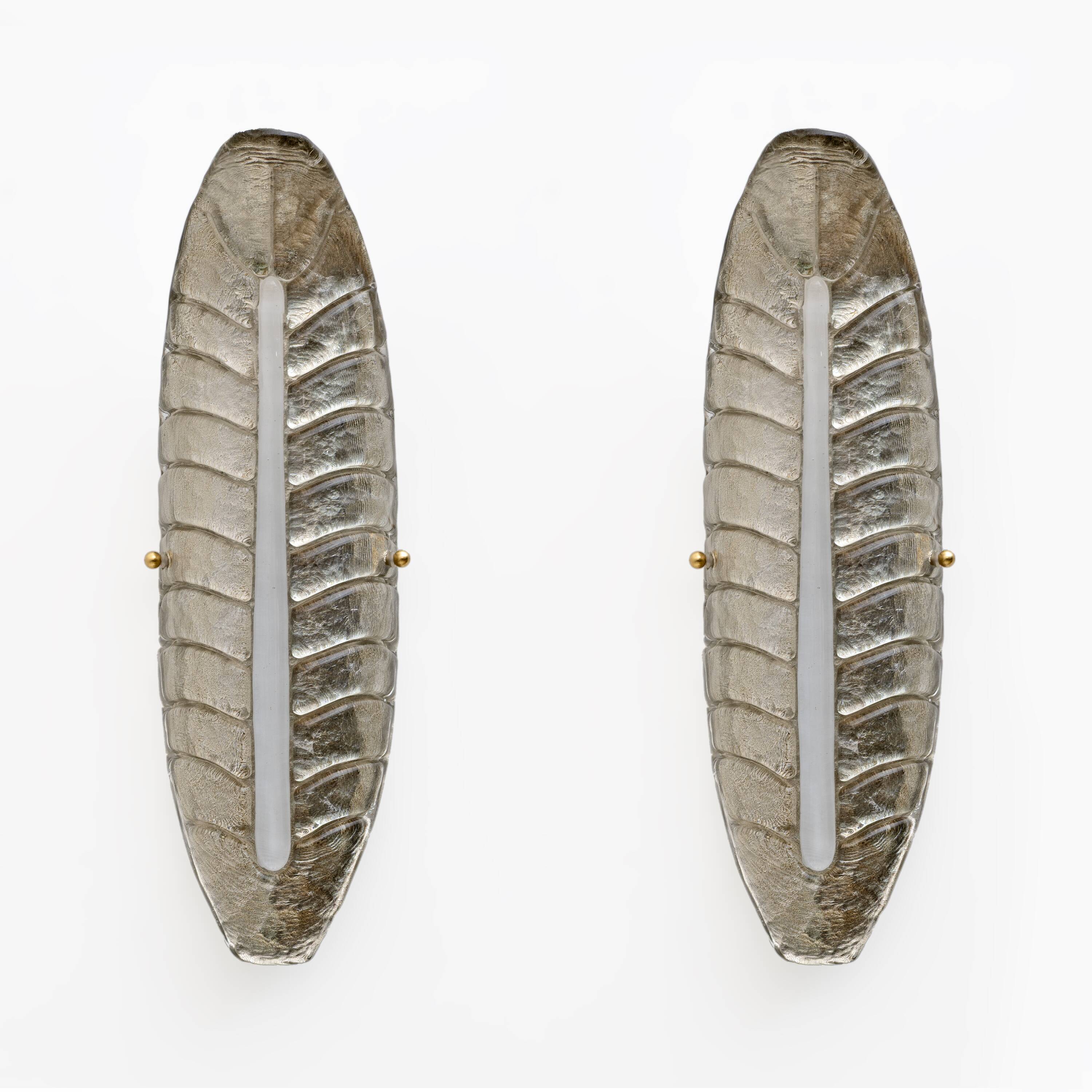 Paire d'appliques modernes en verre de Murano avec feuille d'argent
