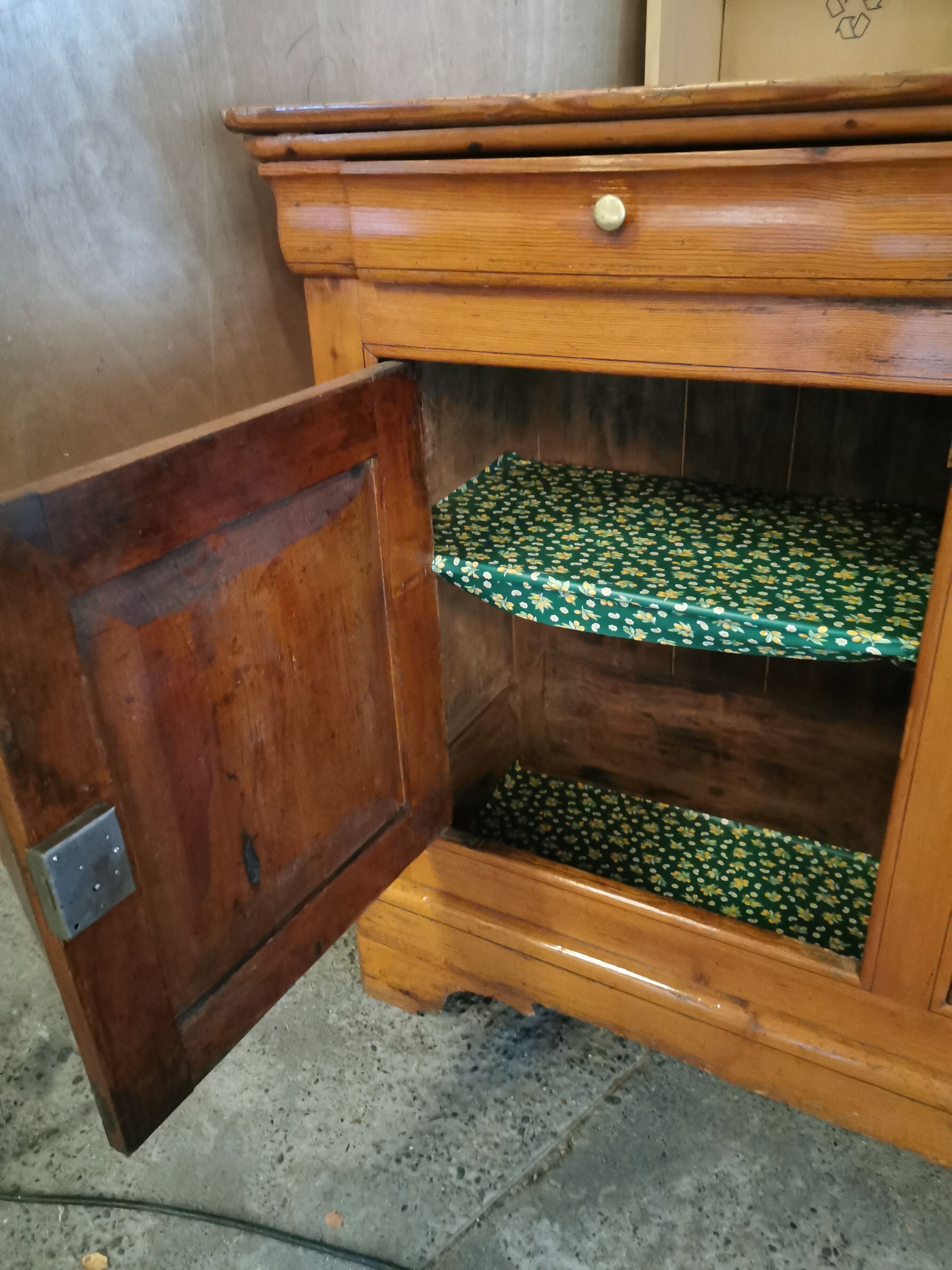 Sideboard