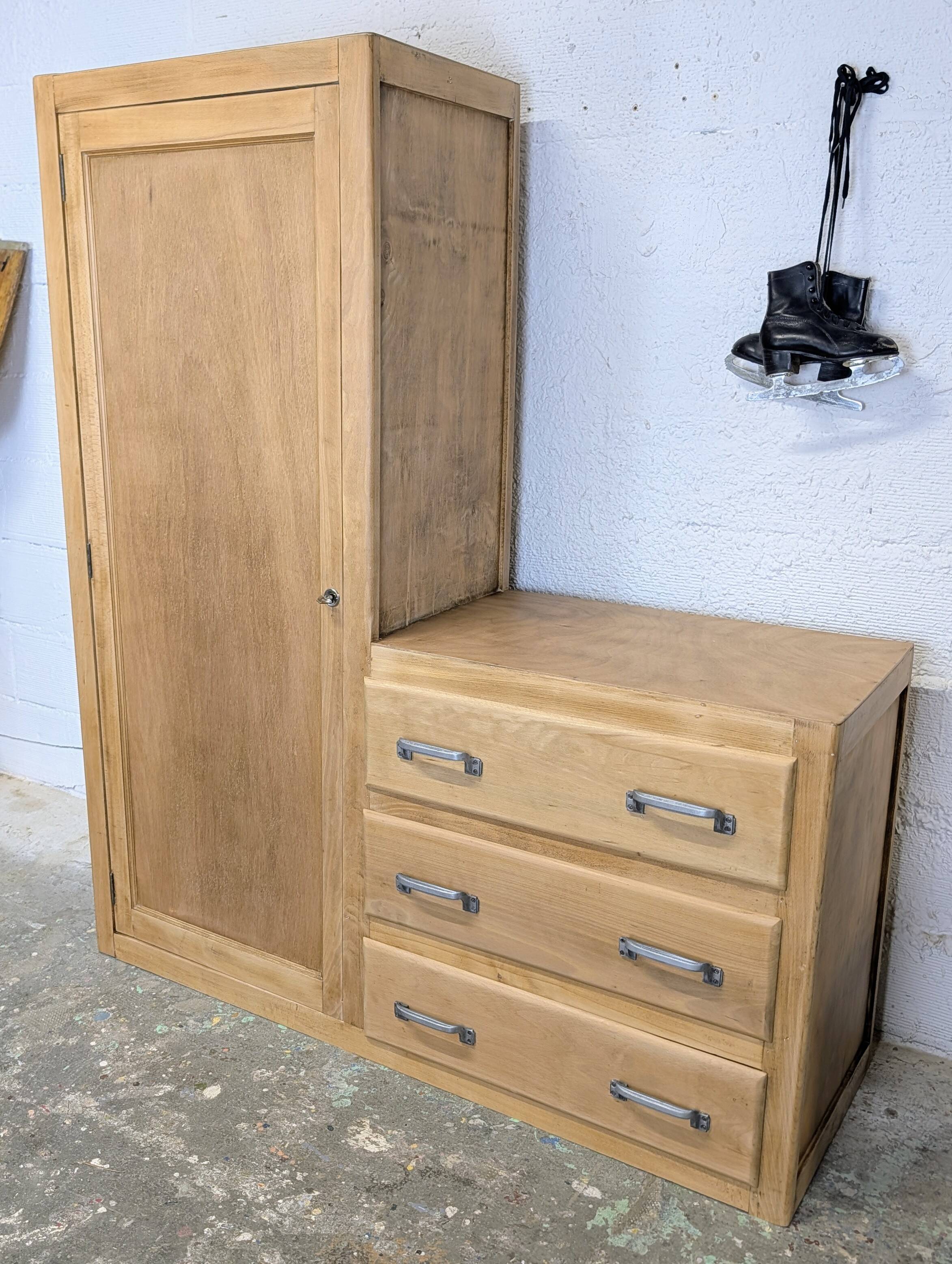 Armoire, penderie 1 porte et commode 3 tiroirs vintage