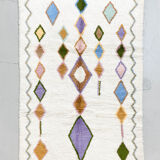 Tapis berbère marocain azilal écru à losanges multicolores 237x167cm
