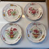 Set of 4 decorative plates