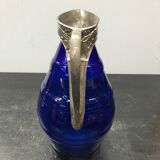 Former pitcher carafe art de blue moulded glass - vintage metal anse