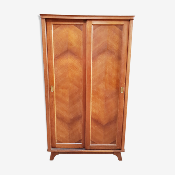 Armoire vintage