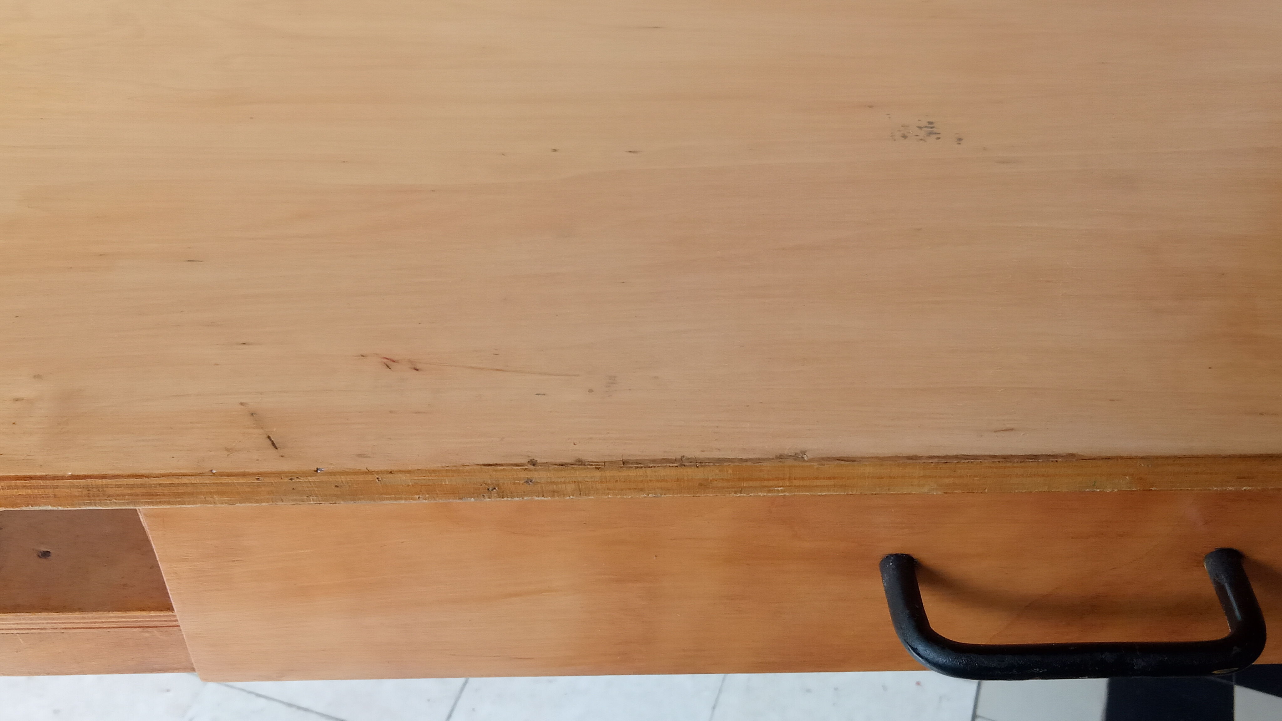 Bureau vintage pieds compas