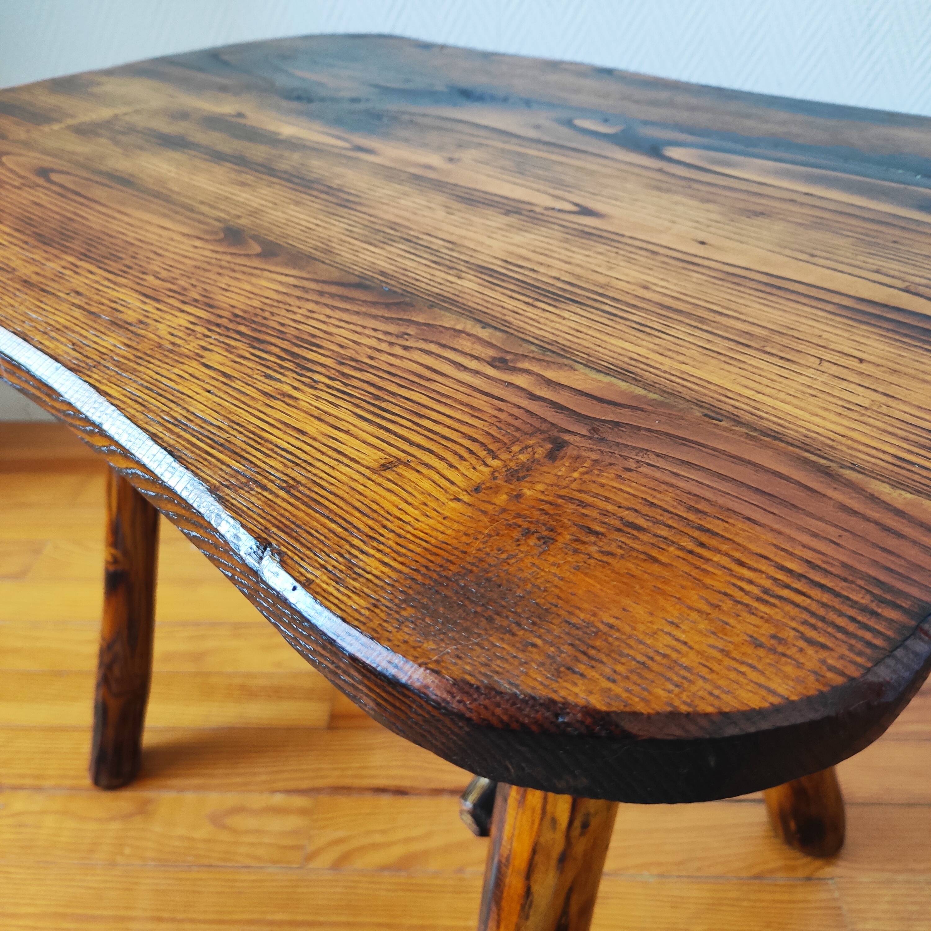 Brutalist popular art coffee table, solid wood, 1950.