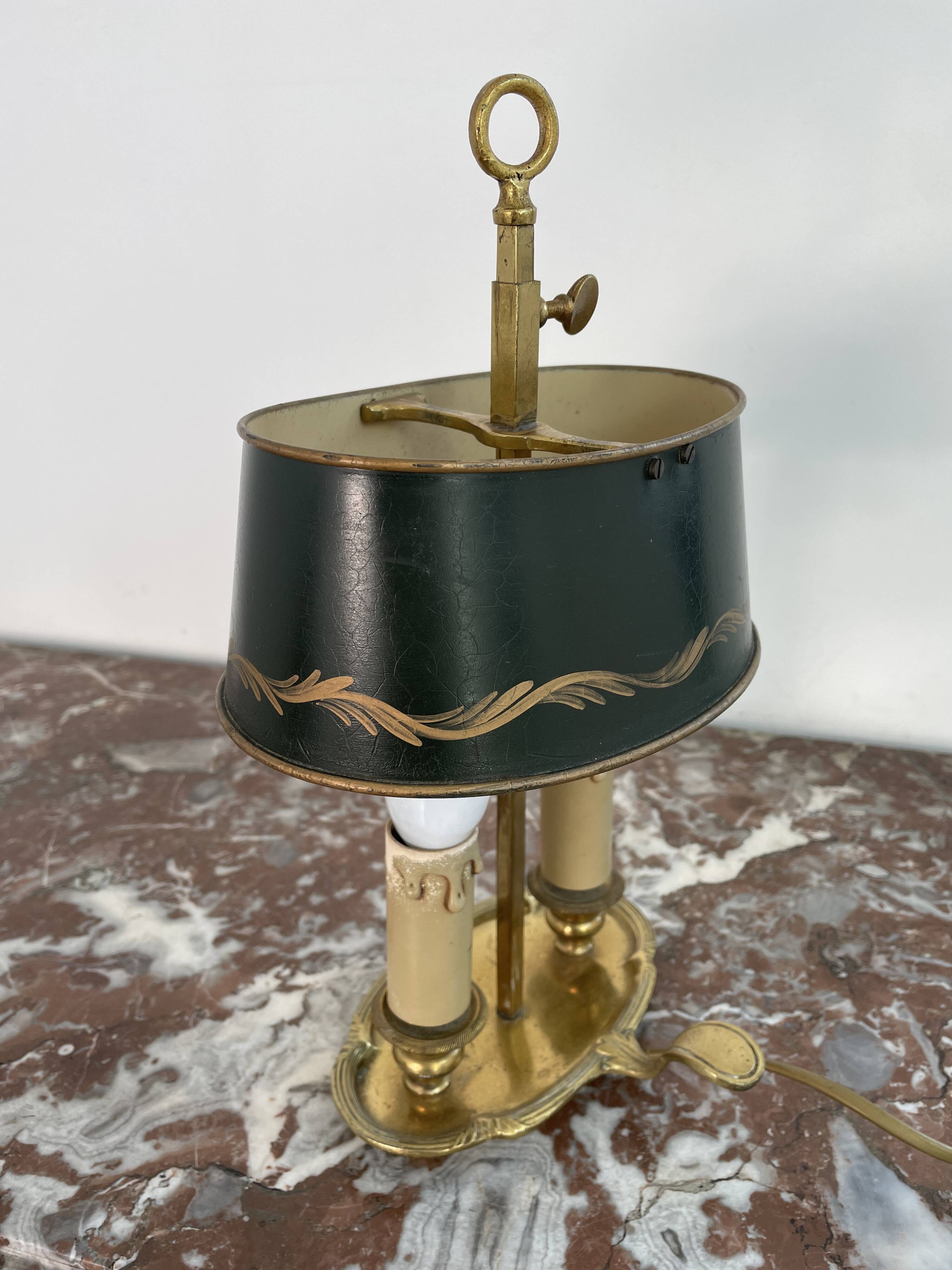 Louis XVI style two-light bouillotte lamp, green lampshade, hand-painted