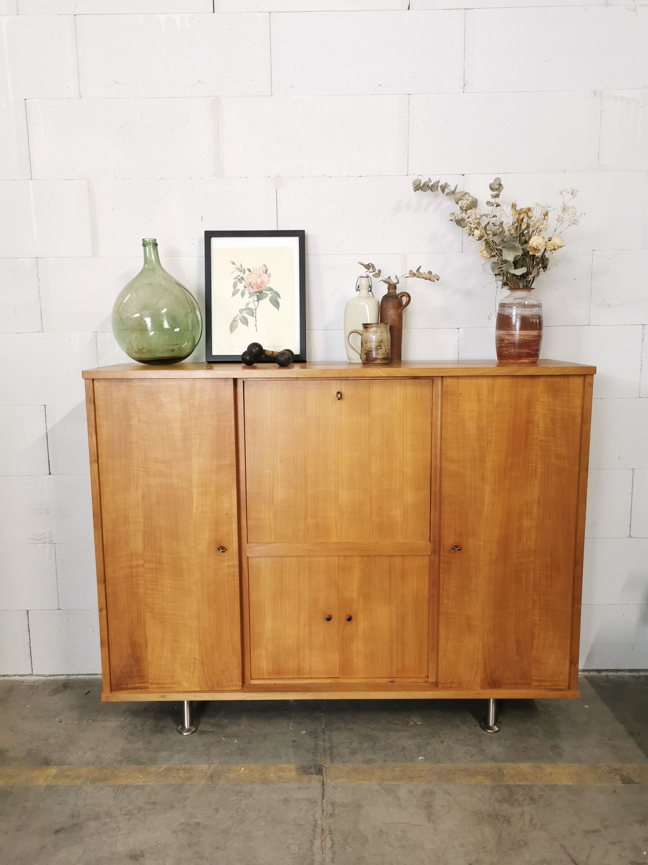 Vintage bahut buffet