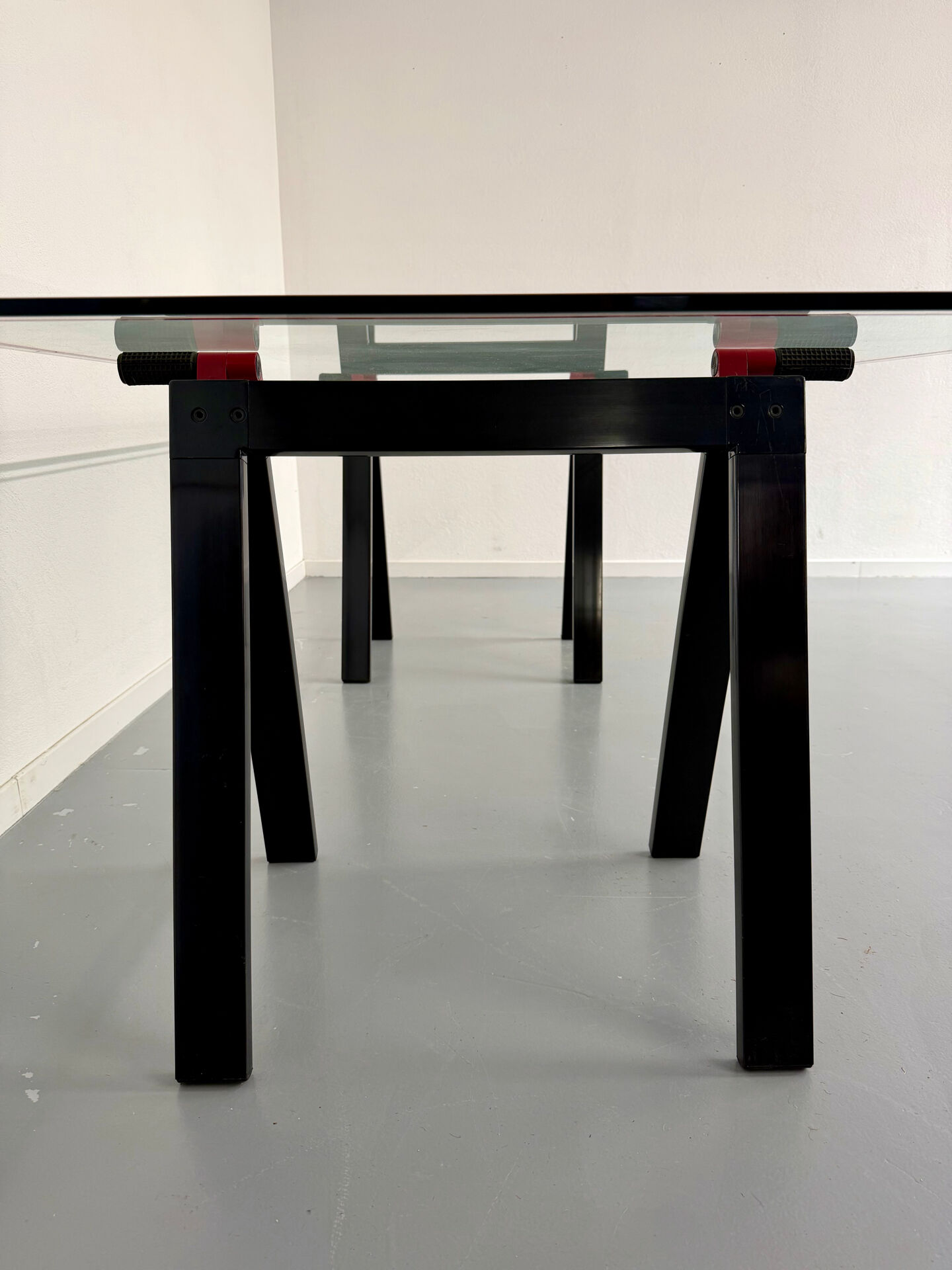 Table / Glass desk "Gaetano" design Gae Aulenti Zanotta 1970s