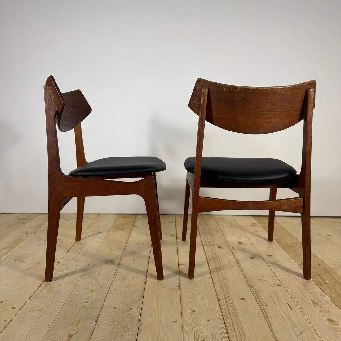 Set of 4 vintage teak chairs – Funder-Schmidt & Madsen, Dutch design