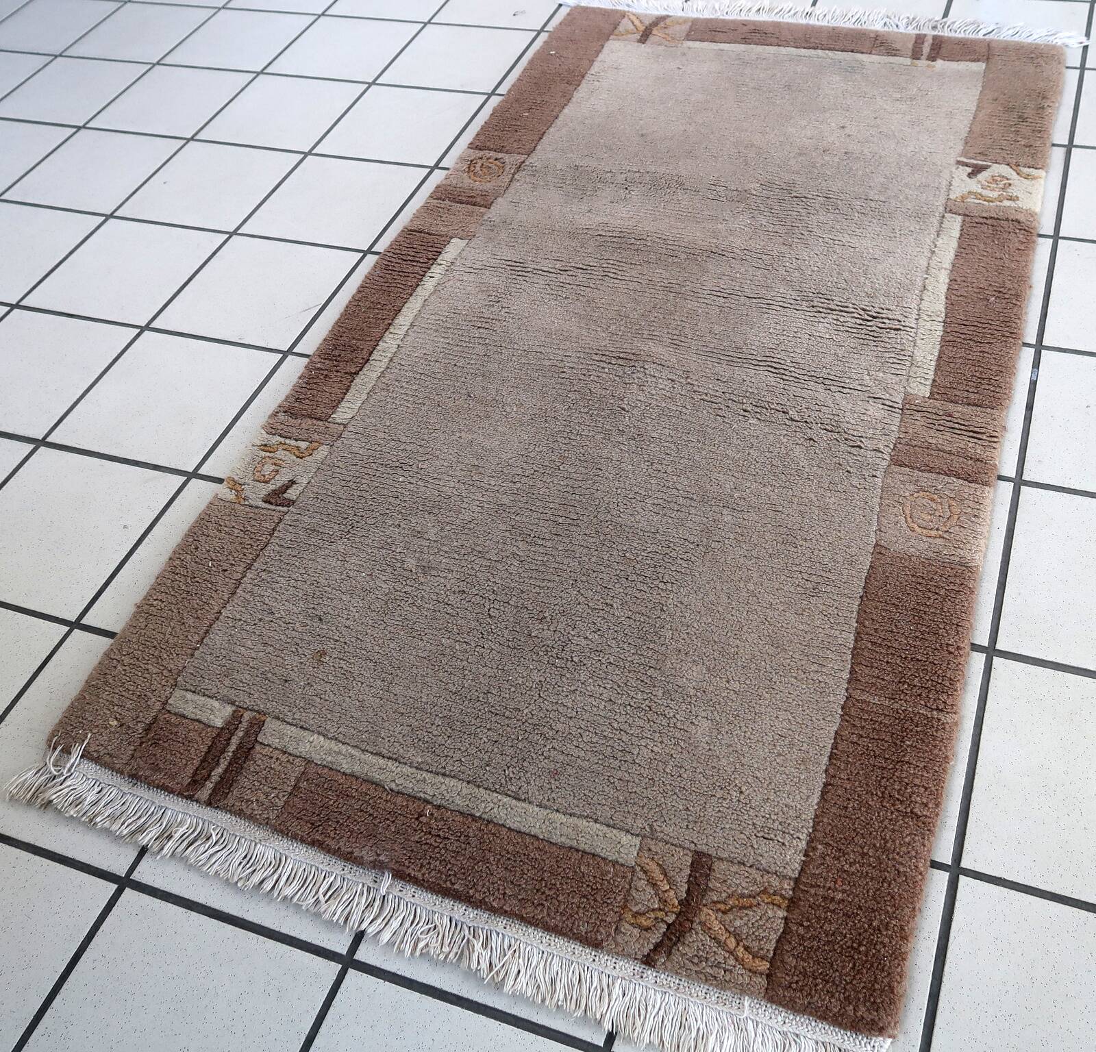 Tapis Vintage Khaden Tibétain en Laine (74cm x 139cm), Années 1970, Éléganc