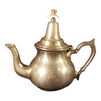 Alouar Te Hazem metal teapot