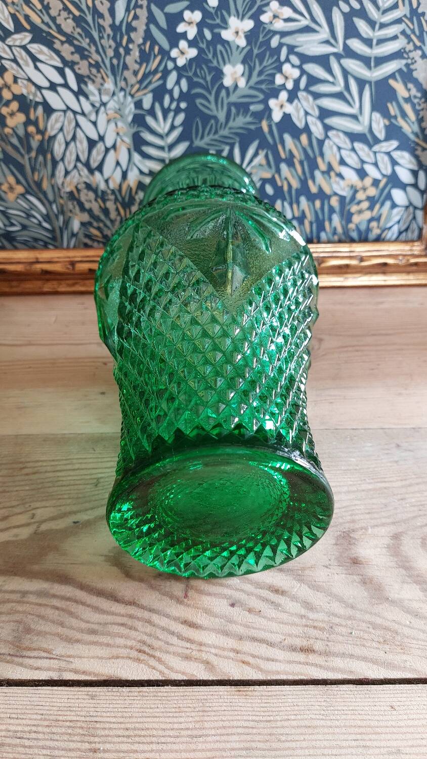 Vase verre moulé