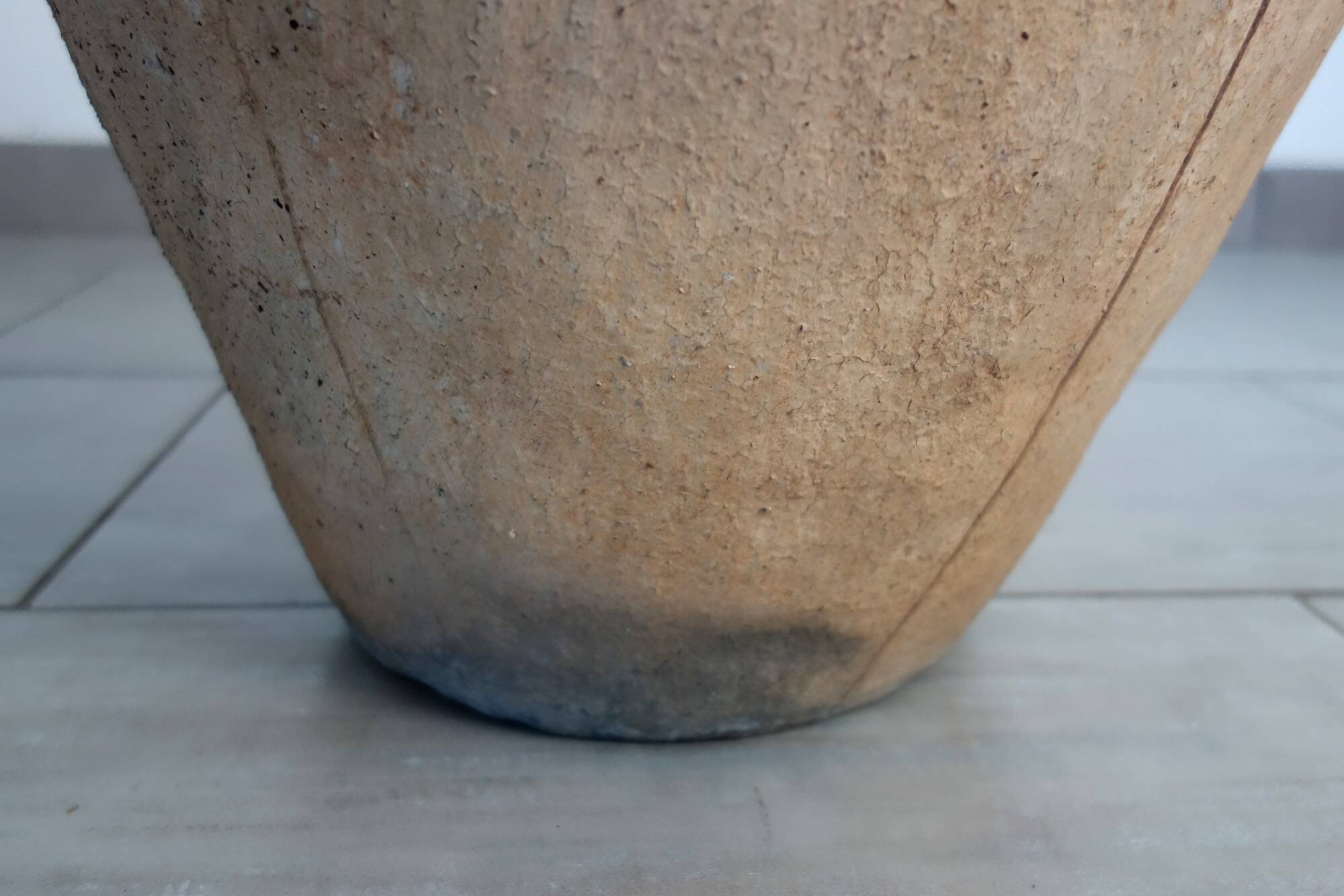 Large terracotta jar from the Rif, Morocco H70cm