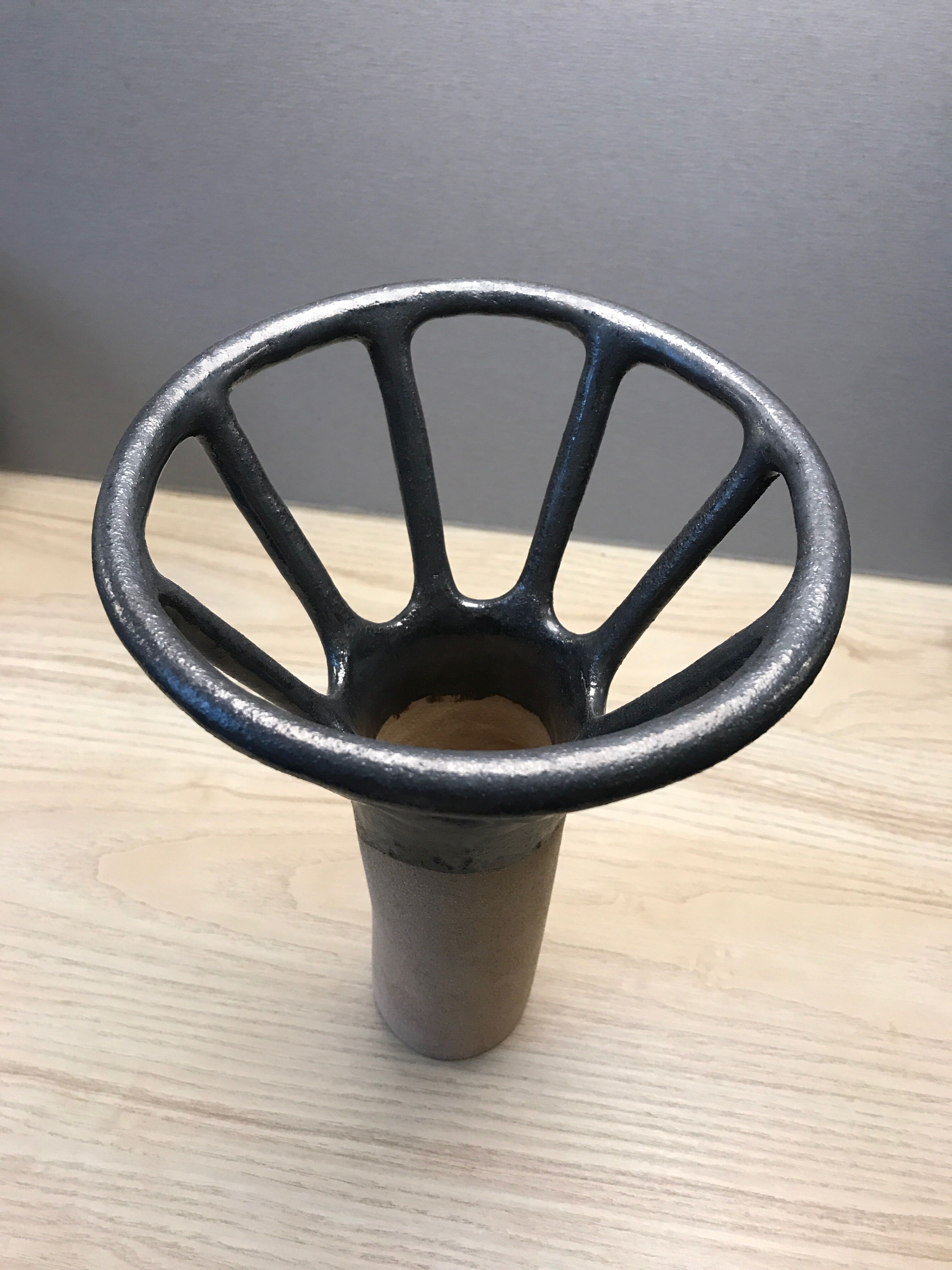 Two-coloured ceramic vase