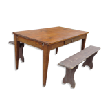 Country table and benches