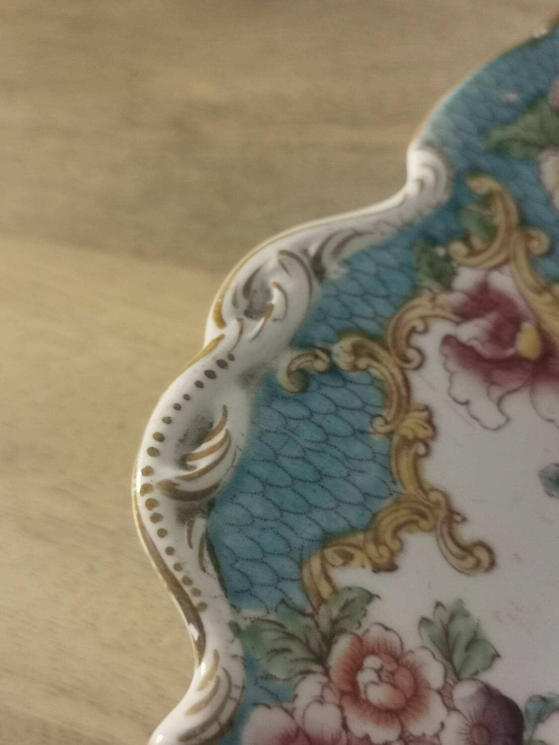 19th century English porcelain cake dish