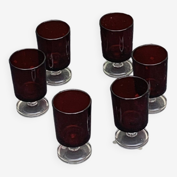 6 wine or aperitif glasses, red in color and transparent base, made in France, vintage 1970