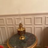 Lampe à pétrole ancienne en laiton