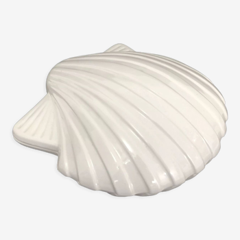 Shell-shaped ceramic box by Tommaso Barbi Italy. Mid Century