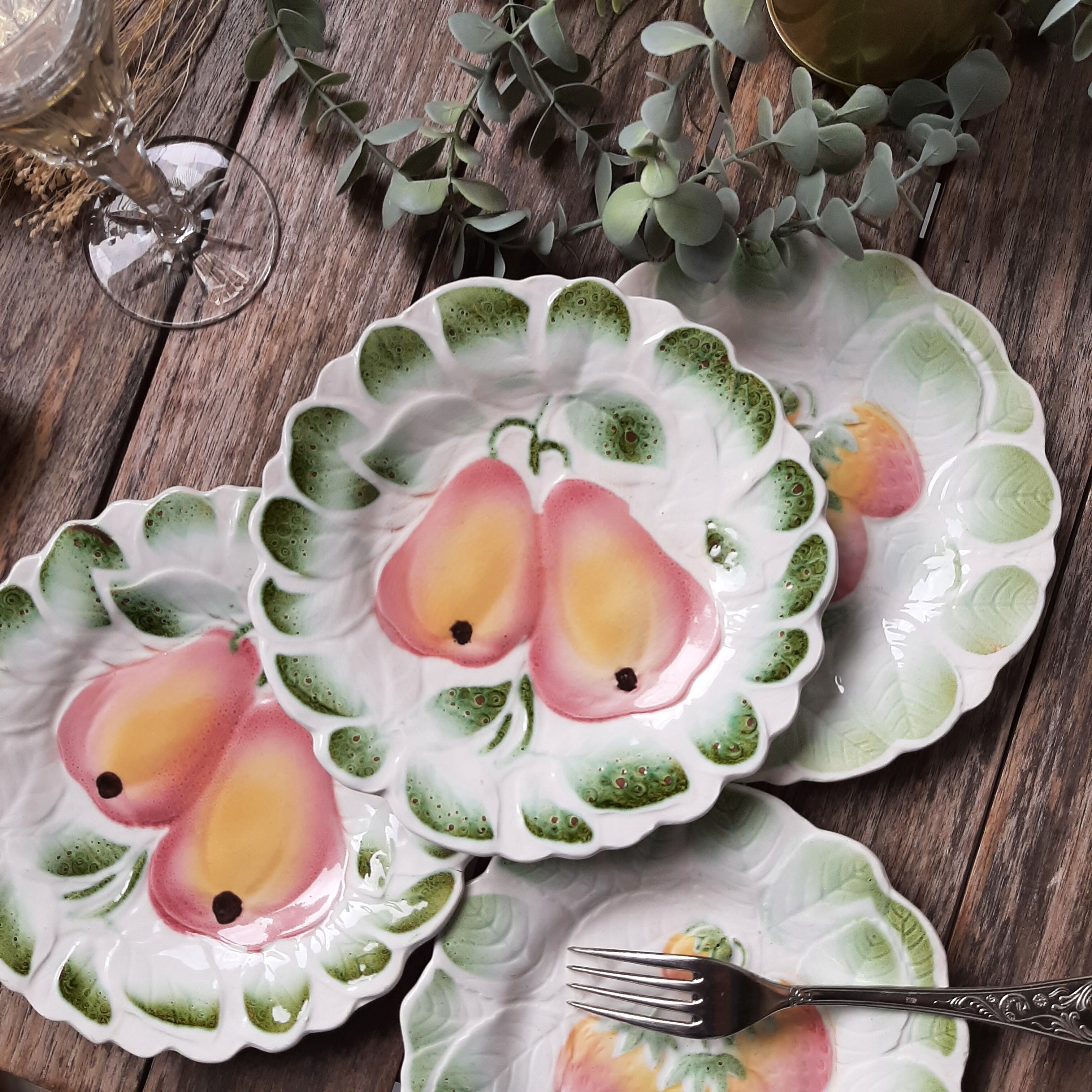 4 slurry dessert plates