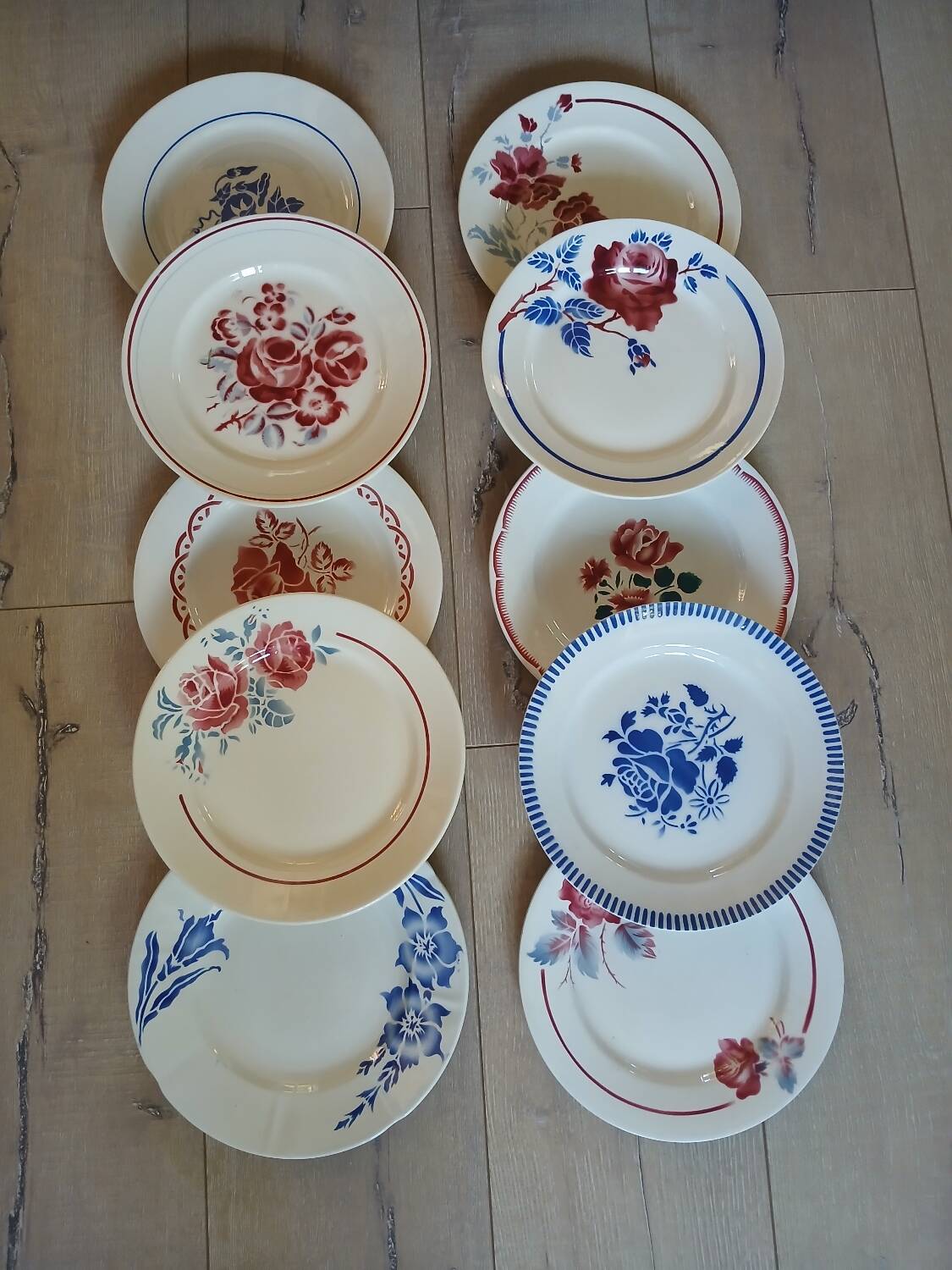 10 assiettes plates anciennes dépareillées