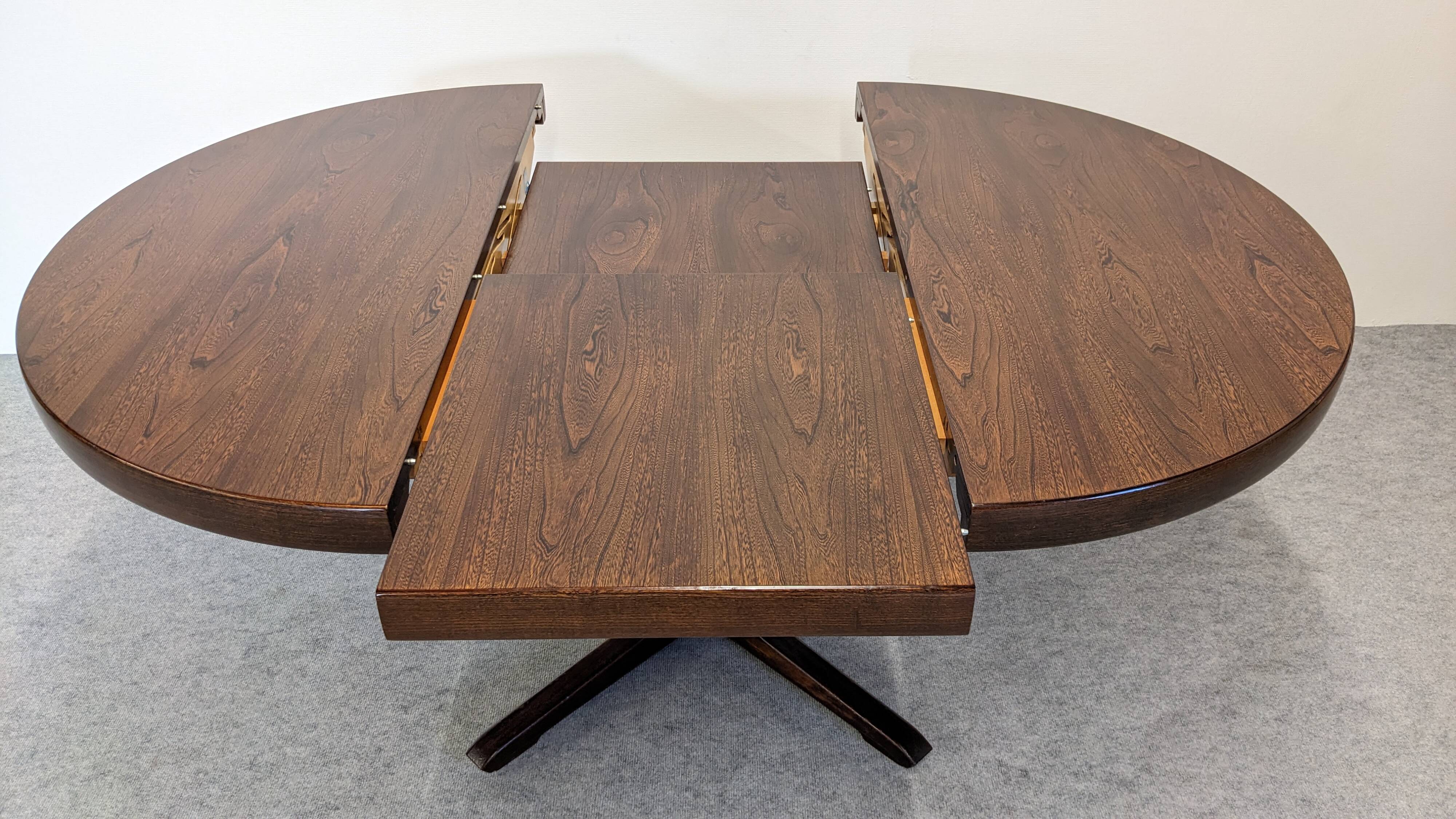 Table ronde de salle à manger extensible Baumann, France vers 1970